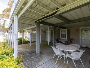 27 Reservoir Ave, Lakeville MA 02347