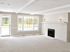 27 Reservoir Ave, Lakeville MA 02347