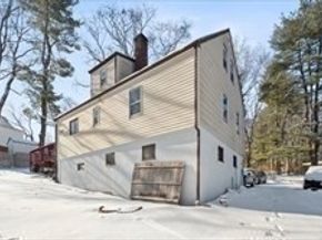 6 Arthur  Woods Ave, Burlington MA 01803