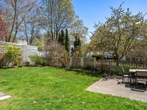 32 Farragut Ave 3, Somerville MA 02144