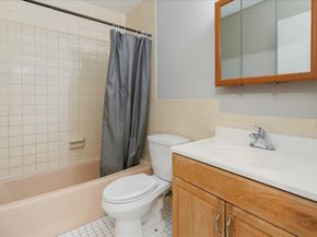 39 Farrwood Ave 1, North Andover MA 01845