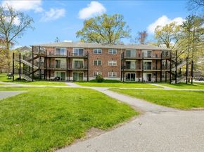 39 Farrwood Ave 1, North Andover MA 01845