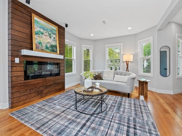 61 Paul Revere Rd 2, Arlington MA 02476