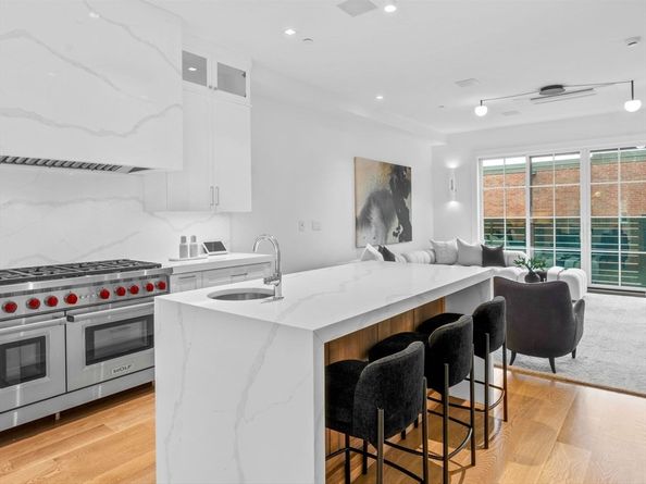561 East Broadway, Boston MA 02127