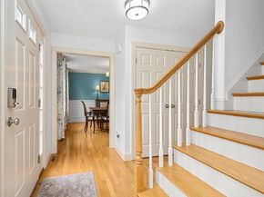 9 Willow Pl, Norfolk MA 02056