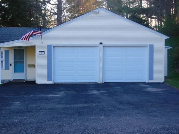 9 Harding St, Leicester MA 01611