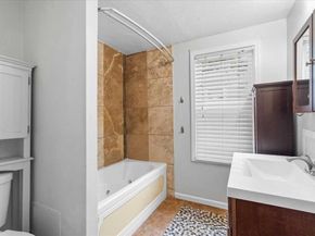 14 Saint Elmo Rd, Worcester MA 01602