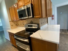 14 Saint Elmo Rd, Worcester MA 01602
