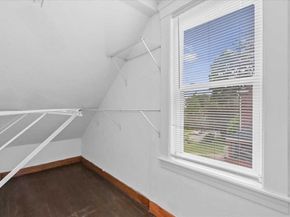 14 Saint Elmo Rd, Worcester MA 01602