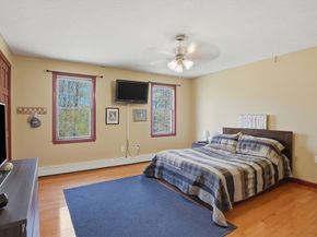 26 Woodside Circle, Sturbridge MA 01566