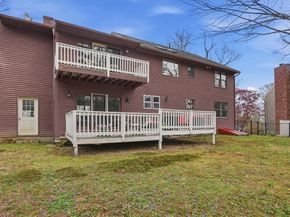 26 Woodside Circle, Sturbridge MA 01566
