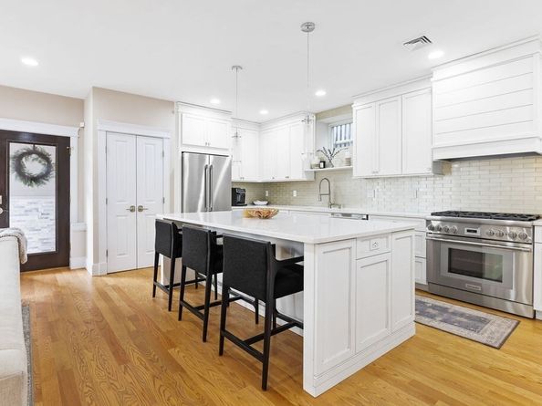 5-7 Whitman St 1, Somerville MA 02144