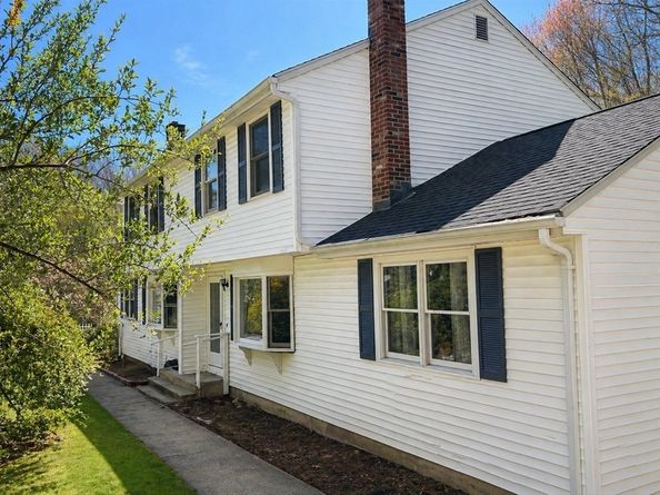 12 Pinecrest Road 12, Uxbridge MA 01569