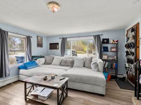 583 Chandler St, Tewksbury MA 01876