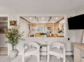 583 Chandler St, Tewksbury MA 01876