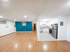 12 Williamsburg Ct 1, Shrewsbury MA 01545
