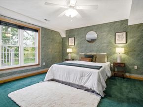 18 Oakridge Dr, Saugus MA 01906