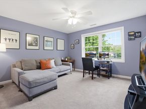 18 Oakridge Dr, Saugus MA 01906
