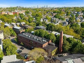 1 Tannery Brook Row 1F, Somerville MA 02144