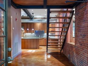 1 Tannery Brook Row 1F, Somerville MA 02144