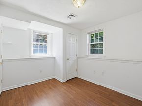 26 Oakwood St 26, Boston MA 02136
