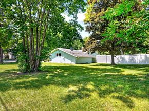 20 Temi Rd, Framingham MA 01701