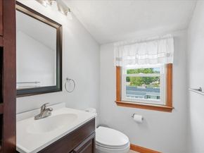 3 Devine Rd, Randolph MA 02368