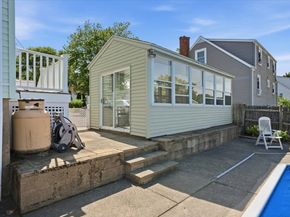 3 Devine Rd, Randolph MA 02368