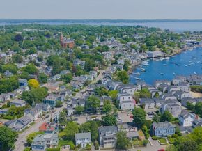 55 Gregory St, Marblehead MA 01945