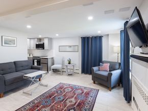 55 Gregory St, Marblehead MA 01945