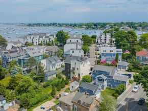 55 Gregory St, Marblehead MA 01945