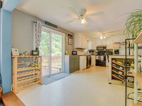 11 Topliff St, Billerica MA 01821