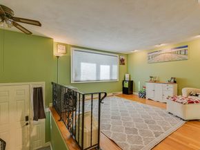 11 Topliff St, Billerica MA 01821