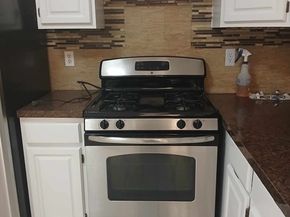 13 Knowlton St, Somerville MA 02145