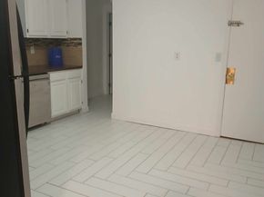 13 Knowlton St, Somerville MA 02145