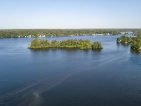 254 Lakeside Road, Hanson MA 02341