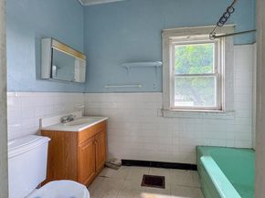 62 Fountain St, Braintree MA 02184
