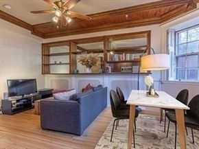 250 Commonwealth Ave 22, Boston MA 02116