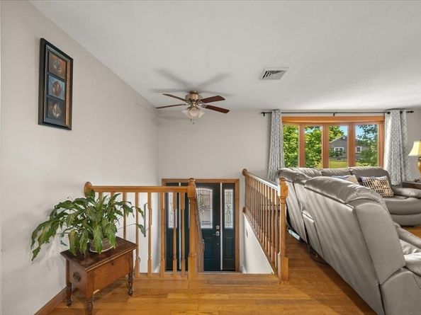 26 Brookings Dr, Kingston MA 02364