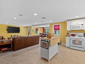 894 Liberty Street 6, Braintree MA 02184