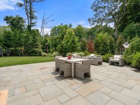 45 Longmeadow Rd, Wellesley MA 02482