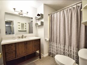 325 Plantation St 213, Worcester MA 01604