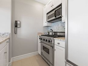 2 Avery St 34G, Boston MA 02111