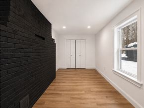 18 Main St, Ashburnham MA 01430