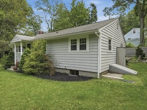 62 Putnam Road, Holden MA 01520
