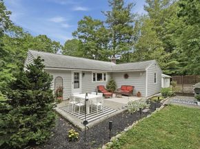 62 Putnam Road, Holden MA 01520