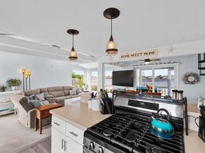 6 Ivy Lane, Newbury MA 01951
