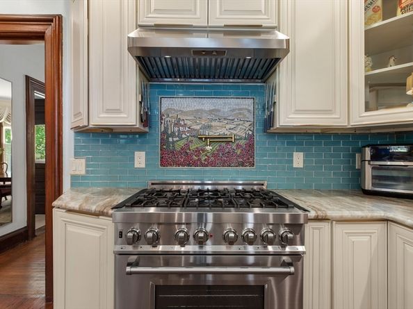56 Mendon St, Blackstone MA 01504