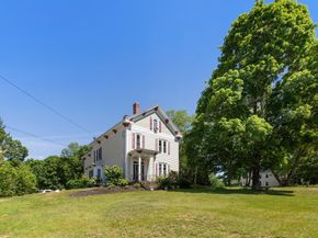 56 Mendon St, Blackstone MA 01504