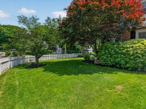 35 Cleveland Rd, Wellesley MA 02481